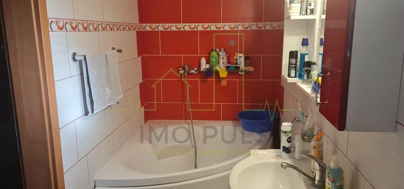 Timis  Casa individuala, mobilata si utilata, 5 camere, teren generos